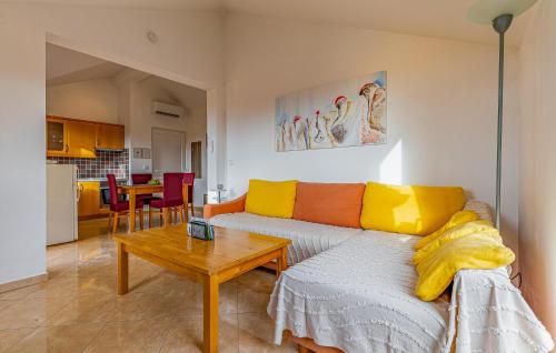 Stunning Apartment In Medulin With Wifi