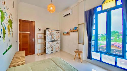 Кухня или мини-кухня в Rooftop Suites Pusat Kota Pontianak
