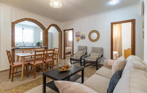 Gorgeous Apartment In Malaga With House Sea View