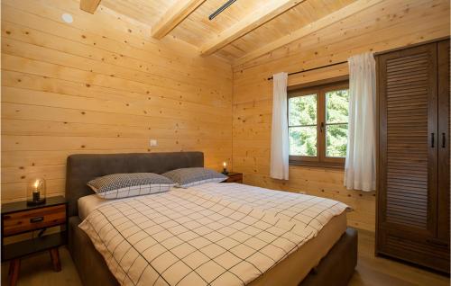 Katil atau katil-katil dalam bilik di Beautiful Home In Donje Taboriste
