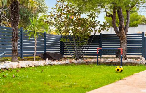 Επισκέπτες που μένουν στο Stunning Home In Seline With Wifi