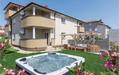 Two-Bedroom Apartment In Vodnjan