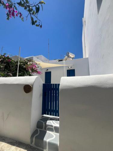 Μπαλκόνι ή βεράντα στο Alkisti Suite next to the Windmills of Mykonos