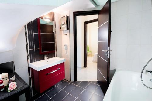 Kúpeľňa v ubytovaní Kronos Villas