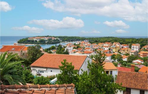 3 Bedroom Beach Front Apartment In Pula