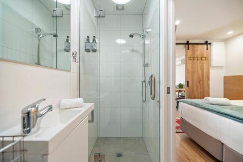 Ένα μπάνιο στο Stunning Apartment in City Centre