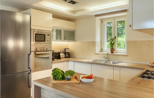 Dapur atau dapur kecil di Villa Braide