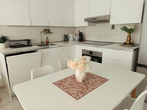 Trendy Trinity Apartment Free Garage 2 bdroom 1138 Budapest, Esztergomi út 64 kép - 3