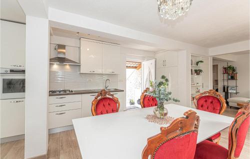 Awesome Home In Vodice