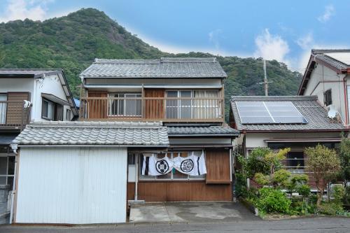 別荘から撮影された、または一般的な山の景色
