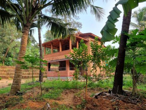 Gallery image of Villa with AC near Gokarna beach Bhavikodla in Gokarn