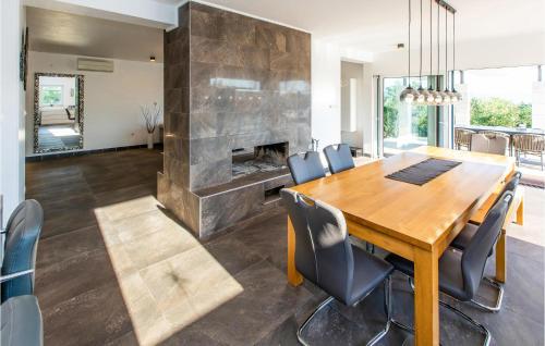 Cozy Home In Crikvenica With Sauna
