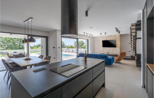 Luxurious Home In Porec