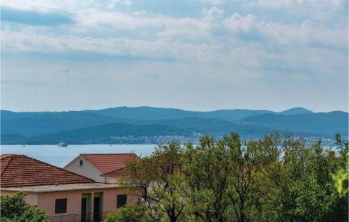 2 Bedroom Nice Apartment In Orebic