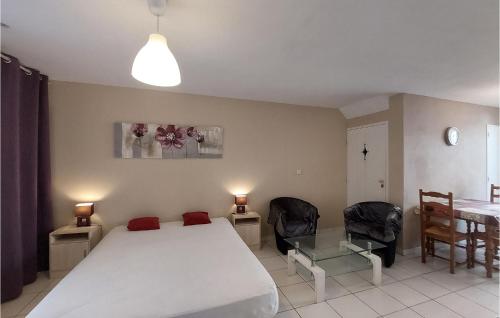 Fotografia z galérie ubytovania Stunning Apartment In Balaruc Les Bains v destinácii Balaruc-les-Bains