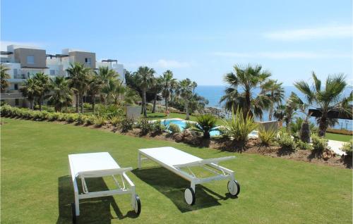 Amazing Apartment In Estepona With Heated Swimming Pool