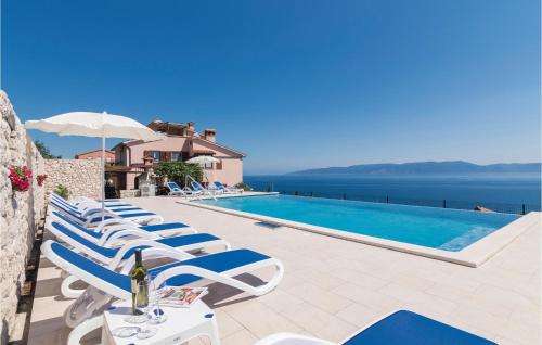 1 Bedroom Beach Front Apartment In Labin