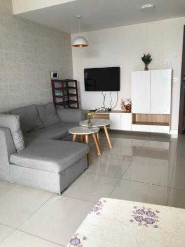 Televisyen dan/atau pusat hiburan di Oh, My Dear! Apartment - RiverGate