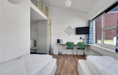 Μια τηλεόραση ή/και κέντρο ψυχαγωγίας στο Fanø Bad, Værelse 28