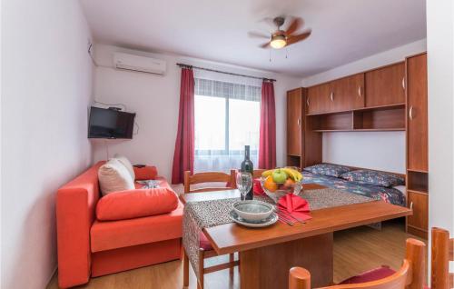 Stunning Apartment In Biograd Na Moru With Wifi
