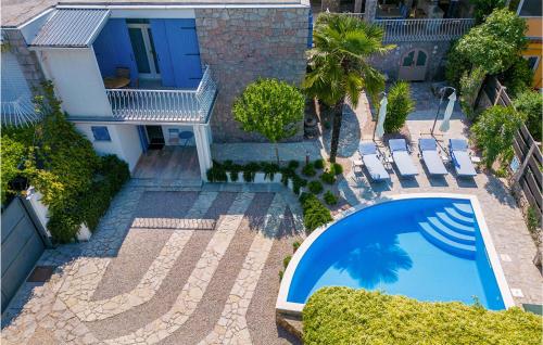 Swimmingpoolen hos eller tæt på Villa Blue Dondola