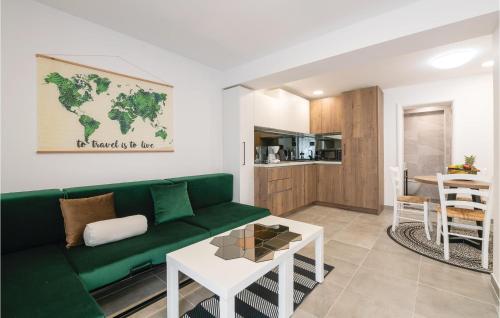 1 Bedroom Cozy Apartment In Fazana