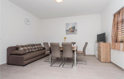 TV a/nebo společenská místnost v ubytování Holiday Home Sabunike V