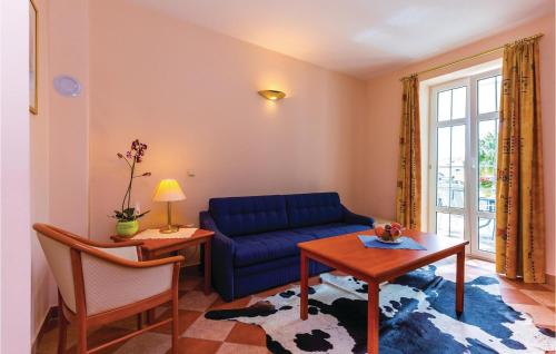 Posedenie v ubytovaní Nice Apartment In Crikvenica With Wifi