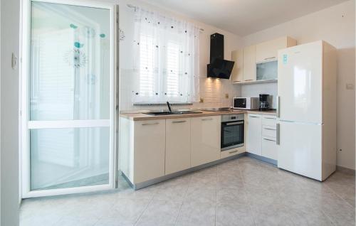Stunning Apartment In Labin With House Sea View