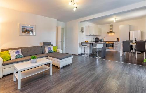 Pet Friendly Home In Pula
