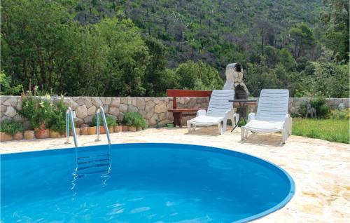 Two-Bedroom Apartment In Trstenik