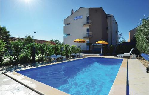Gorgeous Apartment In Bibinje