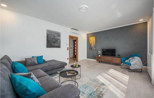 Gorgeous Home In Labin