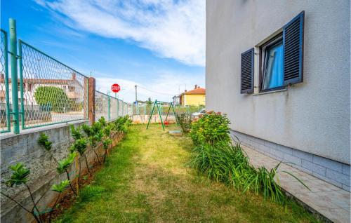 Gorgeous Apartment In Pula With Wifi