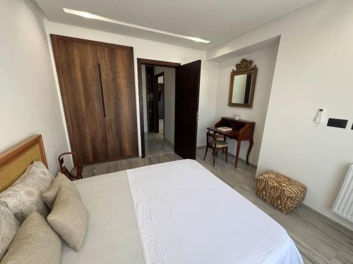 Cozy apartment in la soukraにあるベッド