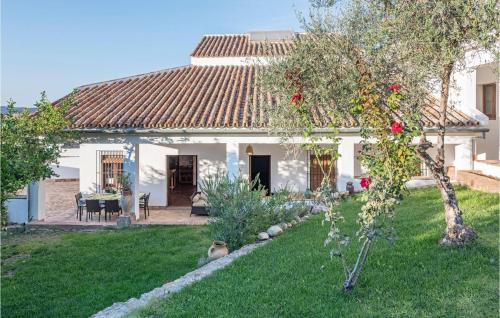 Zahrada ubytování Lovely Home In La Puebla De Los Infan