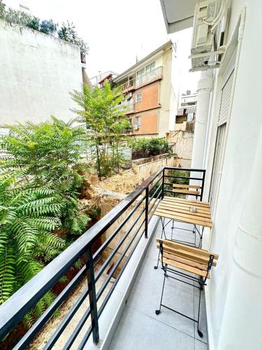 Private Urban 1BR, 250m from Petralona Metro