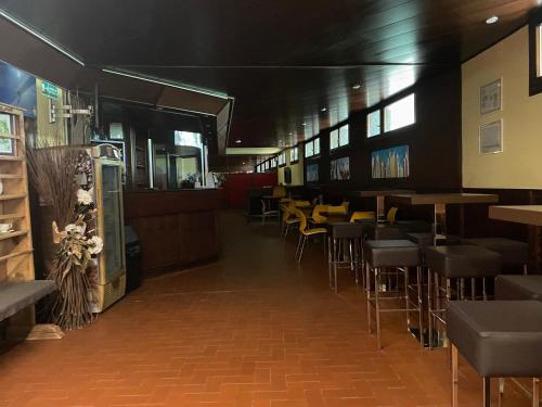 Nhà hàng/khu ăn uống khác tại Appartamento Sestriere in residence per 6 Persone