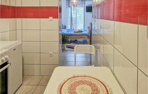 Cozy Apartment In Novalja With House Sea View