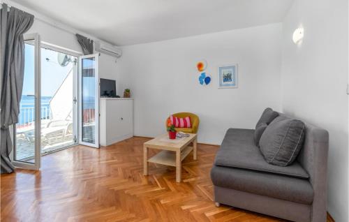 1 Bedroom Stunning Apartment In Novi Vinodolski