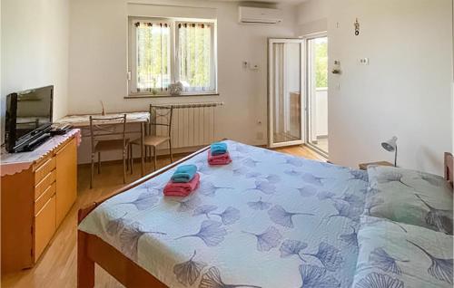 Awesome Apartment In Pula With Wifi