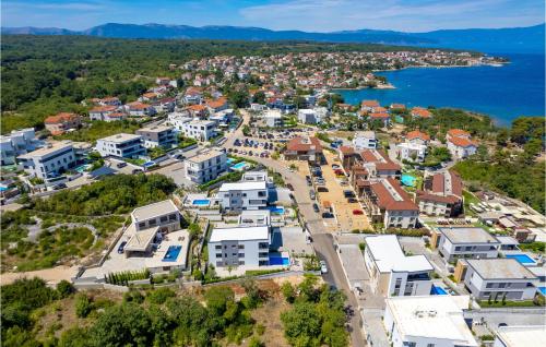 Pet Friendly Apartment In Malinska