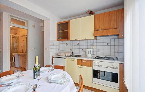 Stunning Apartment In Pula With Wifi