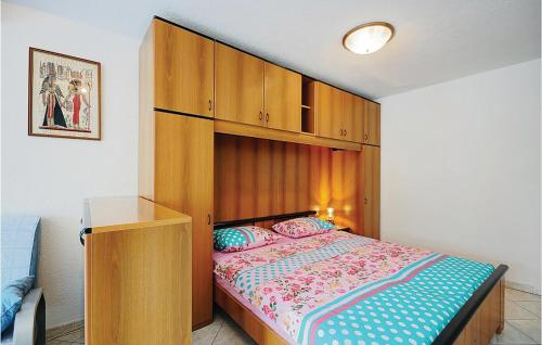 Stunning Apartment In Pula With Wifi