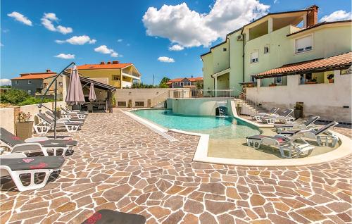 Awesome Apartment In Pula With Wifi