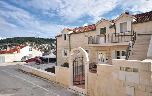 Apartment Pucisca 46