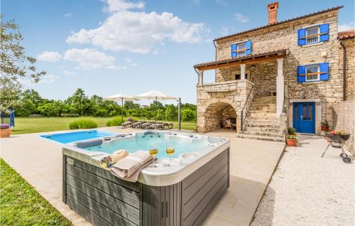 Luxurious Home In Brscici
