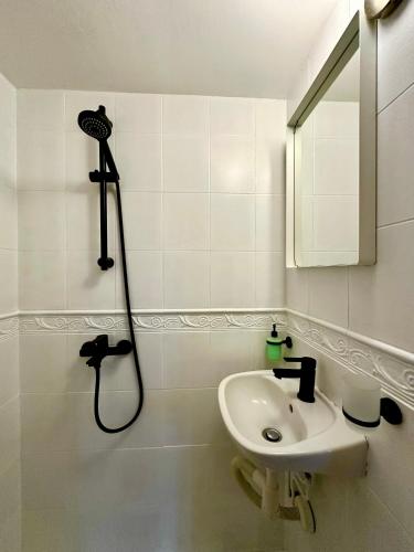 Luxury Suites Mere by Rikas Hotelsにあるバスルーム