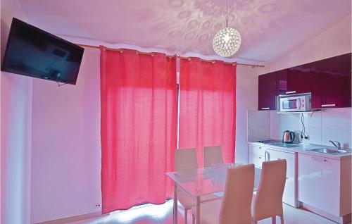 Awesome Apartment In Pula With Wifi