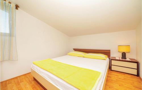 Cozy Apartment In Crikvenica With Wifi